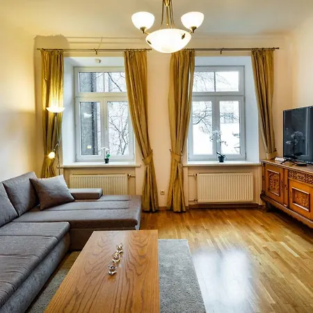 Dzirnavu Street In City Center Apartment