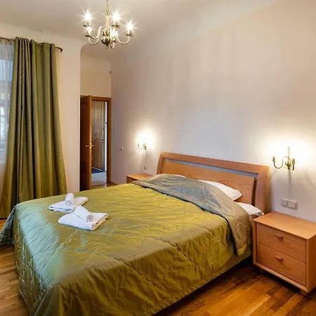 Dzirnavu Street In City Center Apartment Riga